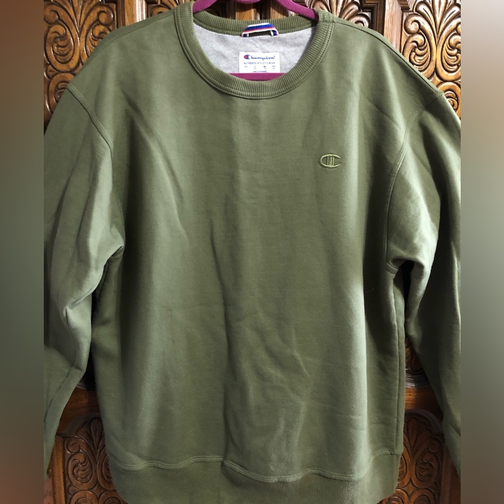 Unisex CHAMPION Pullover Sweatshirt